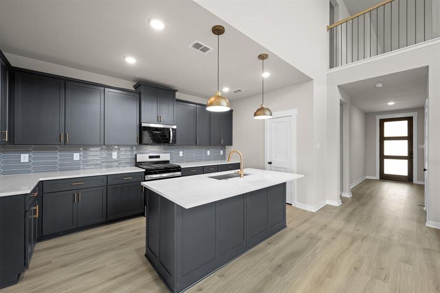 425 Wabash- Kitchen-2