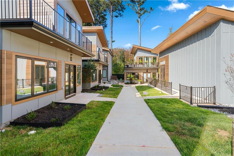 Exterior details and patio area of a home in , Union City (Image 25).