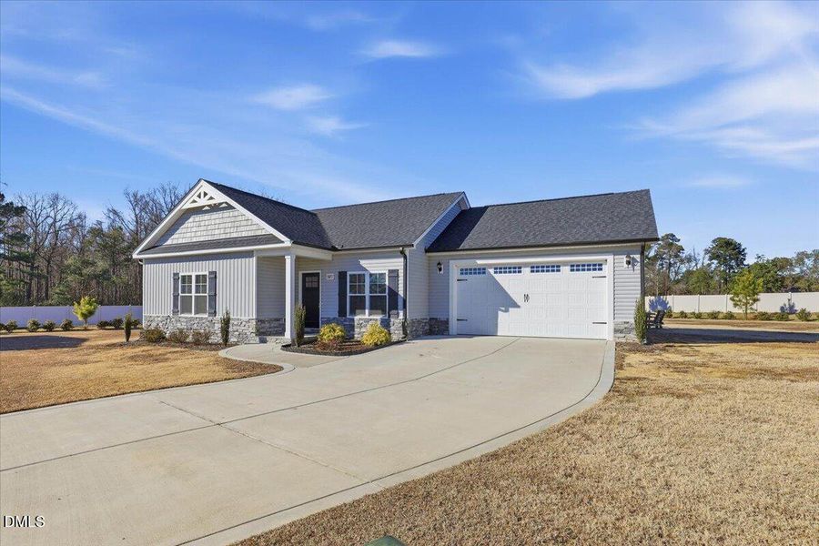 03-4213 Fairlawn Dr-3