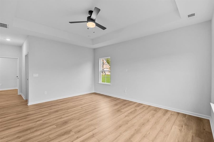 Spacious, unfurnished interior of a new home in Brayden, Advance (Image 32).