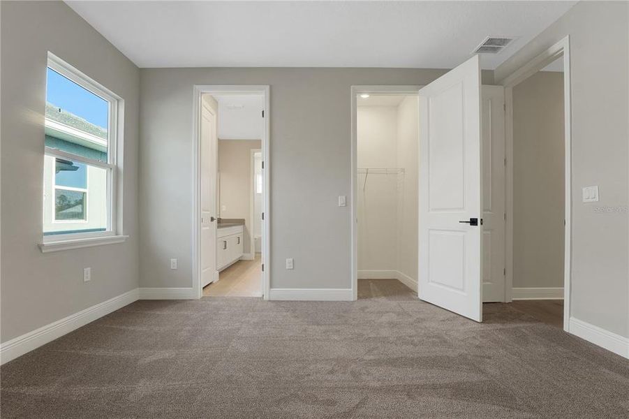 Spacious, unfurnished interior of a new home in Palms at Windermere, Windermere (Image 19). Spacious, unfurnished interior of a new home in Palms at Windermere, Windermere (Image 19).