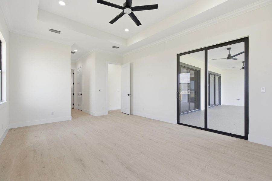 Spacious, unfurnished interior of a new home in , Fort Pierce (Image 33).