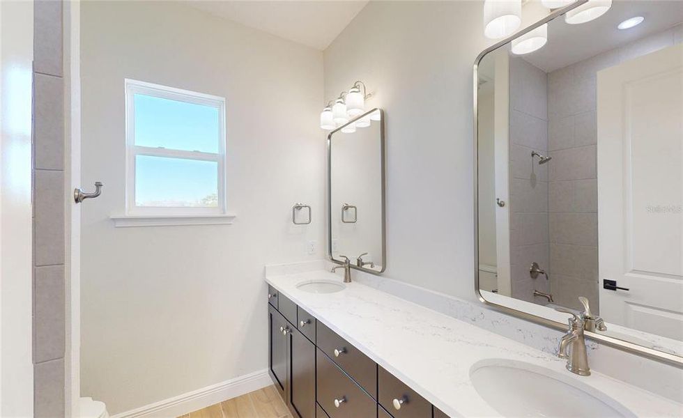 Spacious, unfurnished interior of a new home in Waterset, Apollo Beach (Image 19).