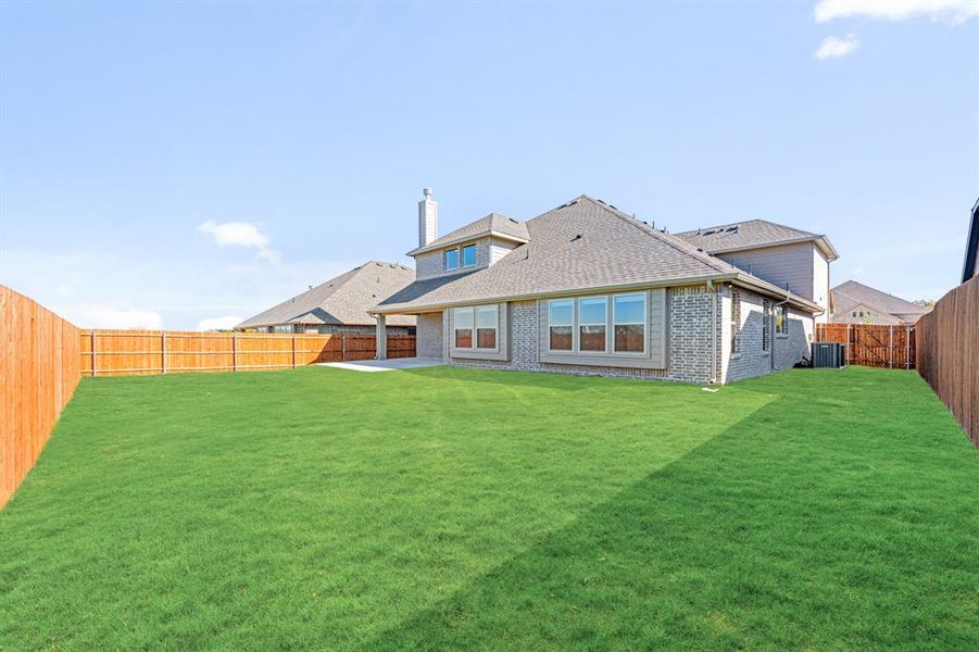 Exterior details and patio area of a home in Villages of Walnut Grove, Midlothian (Image 20). Exterior details and patio area of a home in Villages of Walnut Grove, Midlothian (Image 20).