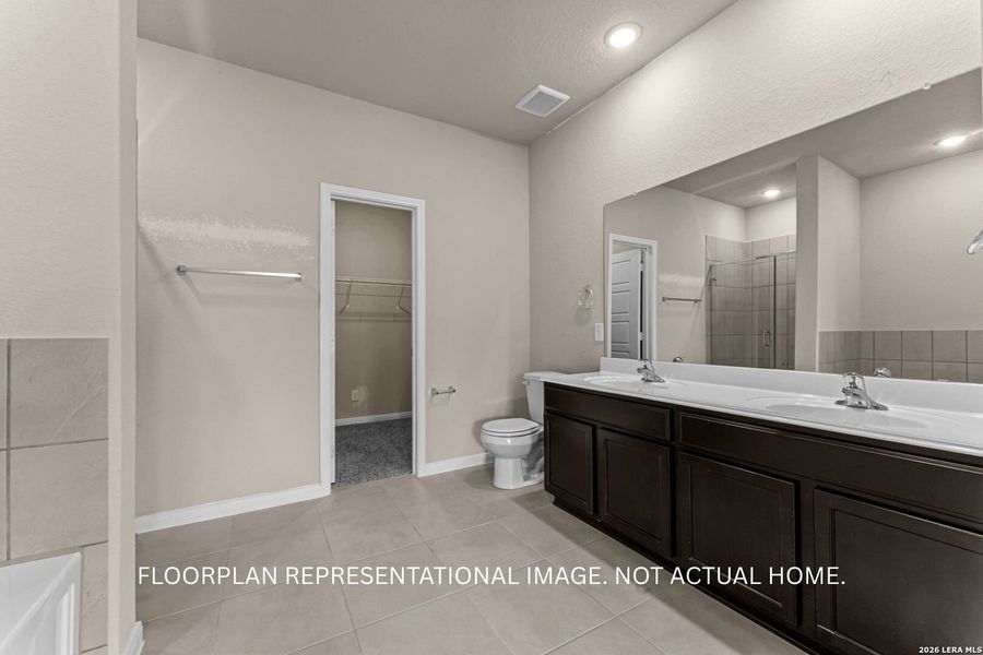 Furnished interior view inside a new home in Agave, San Antonio (Image 10).