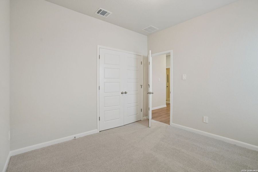 Spacious, unfurnished interior of a new home in Sagebrooke - Premier Series, San Antonio (Image 28).