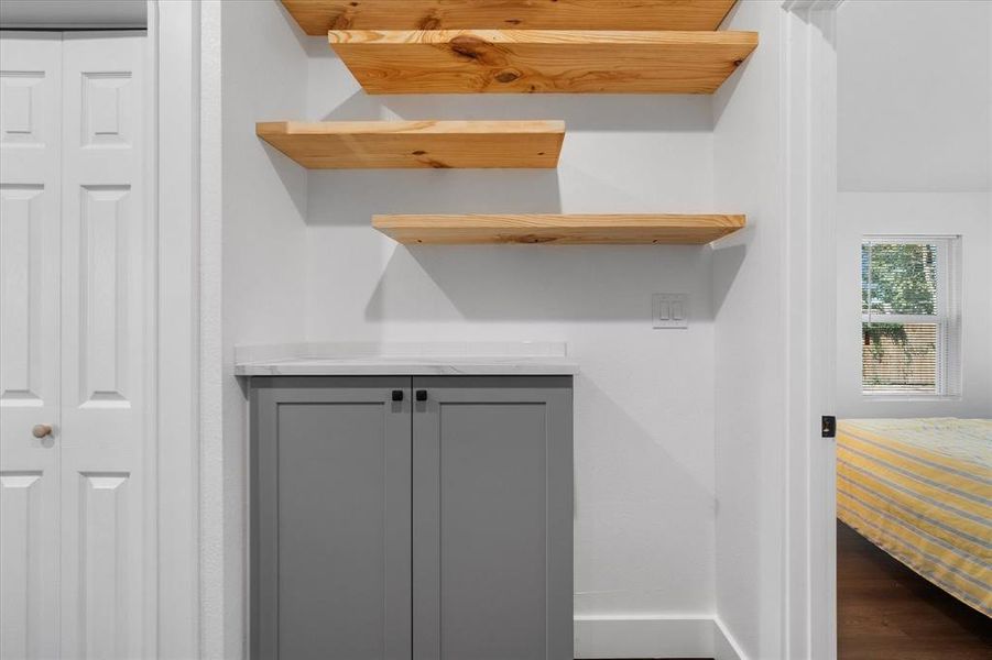 Close-up of interior finishes inside a home in , Mexia (Image 12).