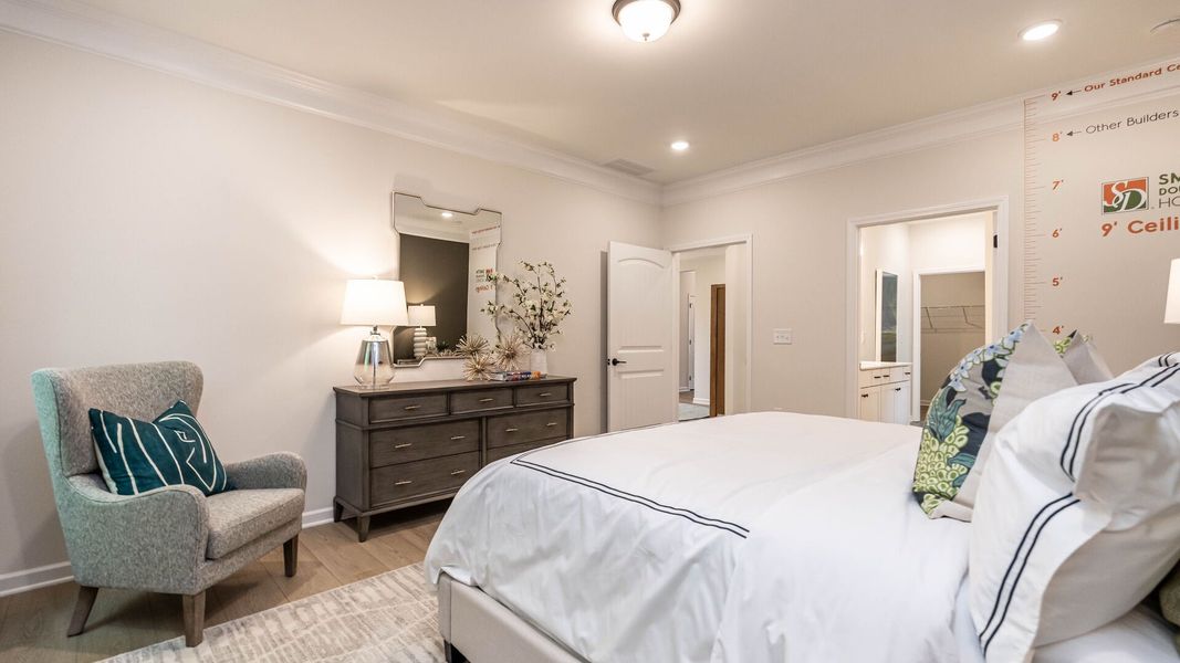 Furnished interior view inside a new home in Alder Creek, Benson (Image 15).