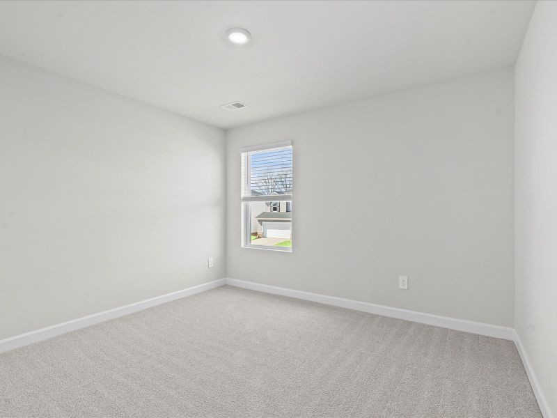 Spacious, unfurnished interior of a new home in Brayfield Manor - Signature Collection, Wellford (Image 20).