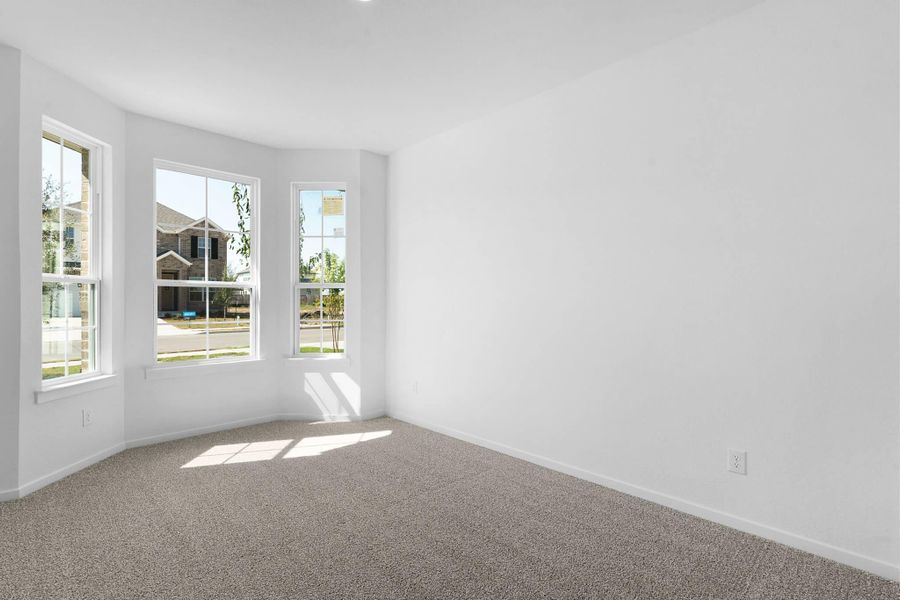 Spacious, unfurnished interior of a new home in Briarwood, Elgin (Image 11).