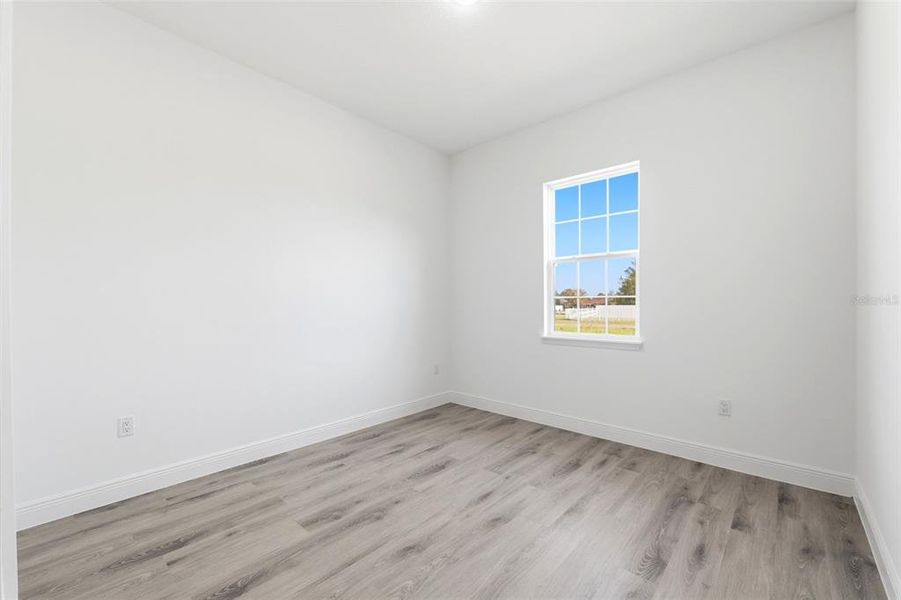 Spacious, unfurnished interior of a new home in , Ocala (Image 18).