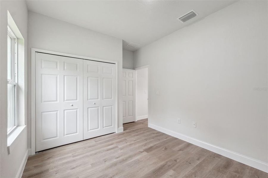 Spacious, unfurnished interior of a new home in , Citrus Springs (Image 31).