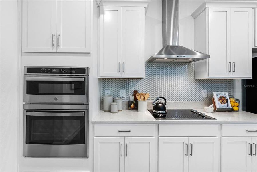 Furnished interior view inside a new home in Pearl Estates, Lutz (Image 18). Furnished interior view inside a new home in Pearl Estates, Lutz (Image 18).