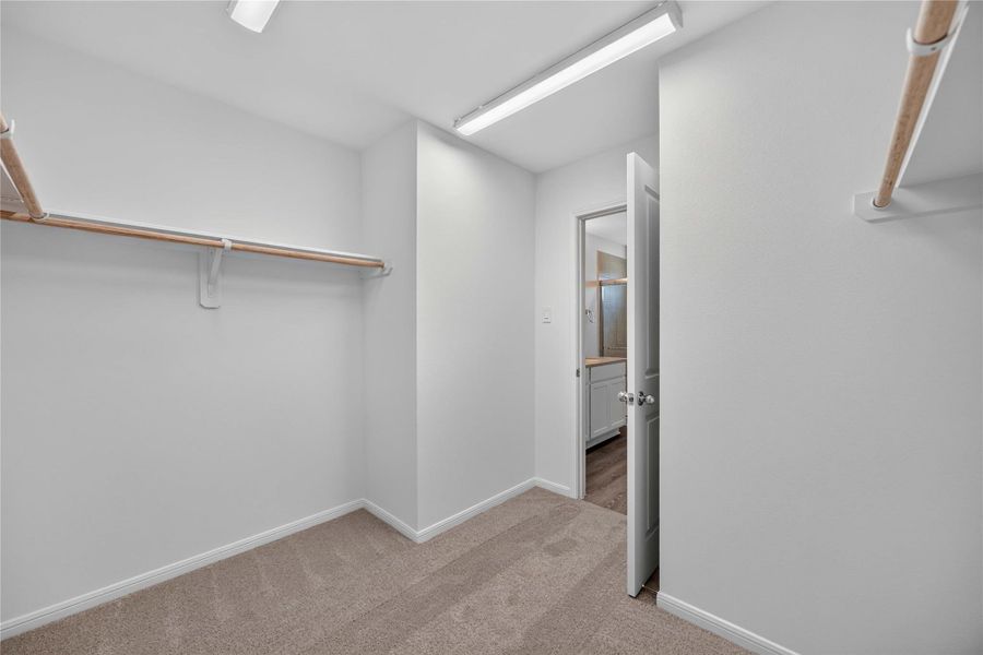 Spacious, unfurnished interior of a new home in , Houston (Image 21).