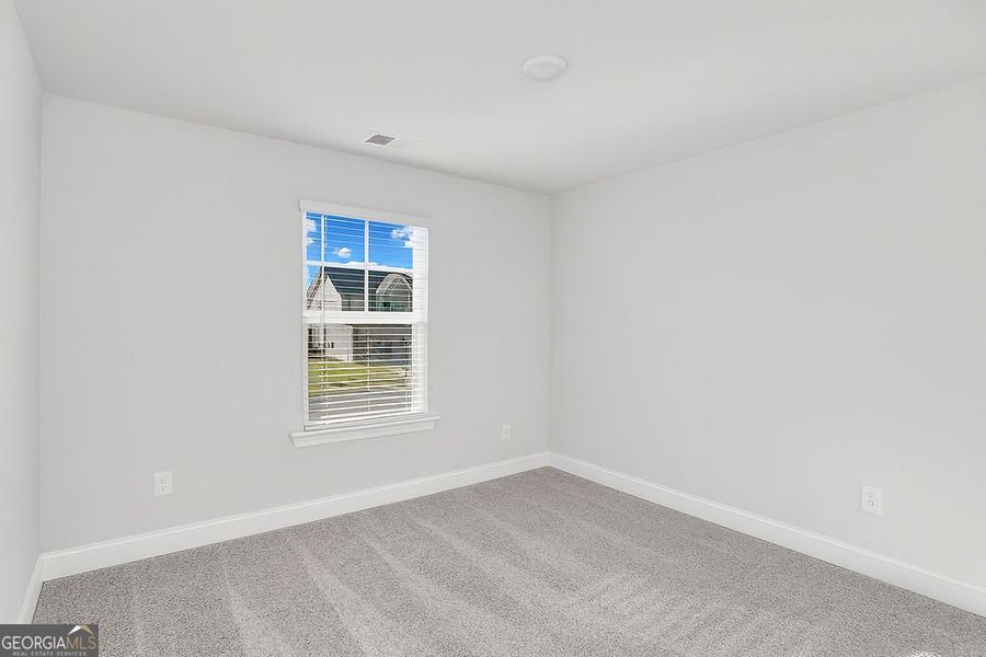 Spacious, unfurnished interior of a new home in Harley Farms South, Bonaire (Image 10).
