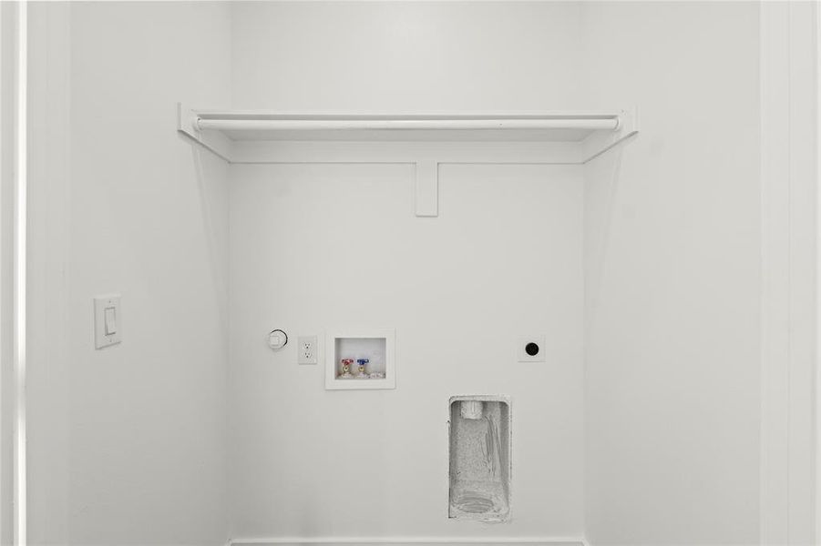 Spacious, unfurnished interior of a new home in , Dallas (Image 17).