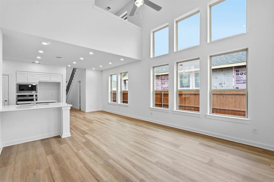 Spacious, unfurnished interior of a new home in Heartland, Crandall (Image 19).
