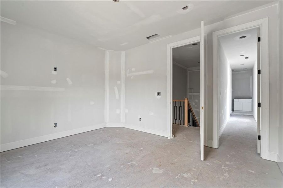 Spacious, unfurnished interior of a new home in , Fairburn (Image 60).