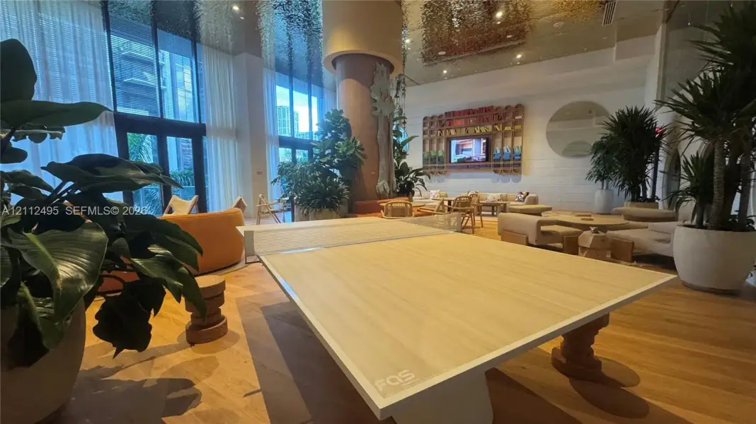 Community amenities in , Miami (Image 24).