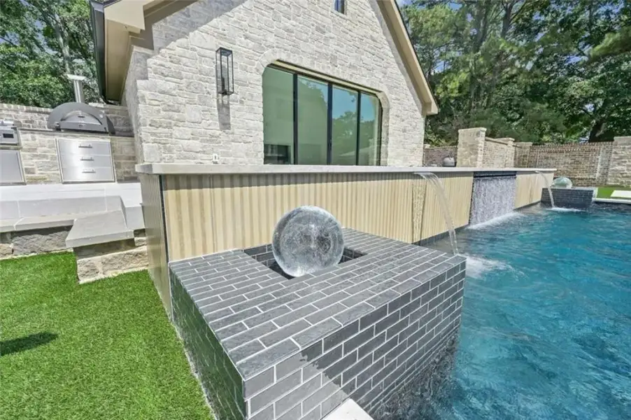 Exterior details and patio area of a home in , Alpharetta (Image 52).