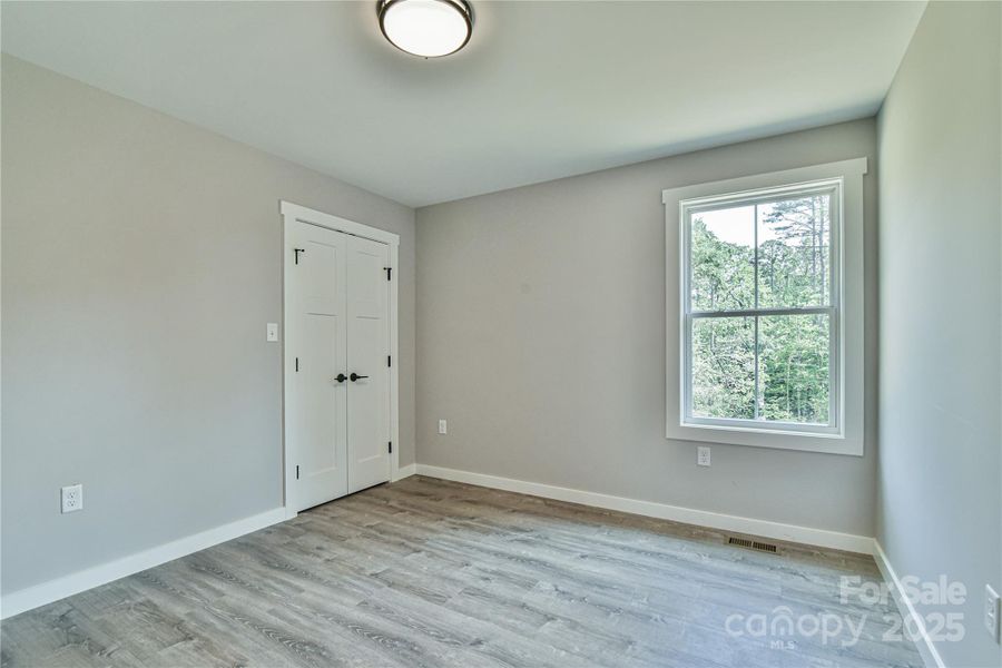 Spacious, unfurnished interior of a new home in , Old Fort (Image 20).