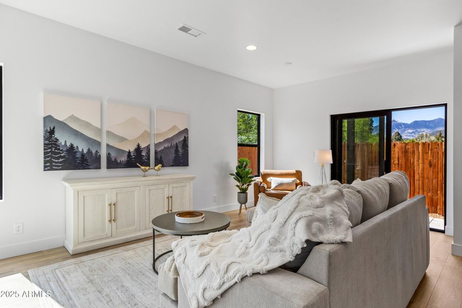 302 W Oak Ave Lot 11-14