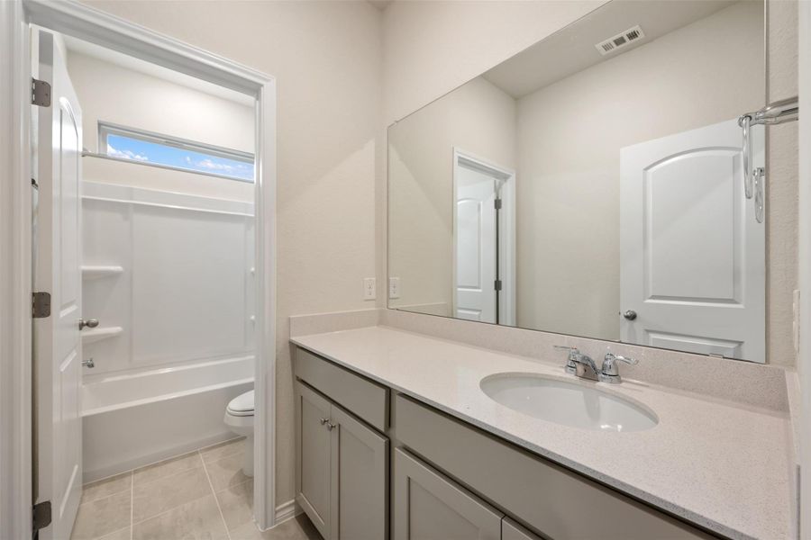 Representative images and renderings are for illustrative purposes. Actual structural options and design finishes of home may vary.
