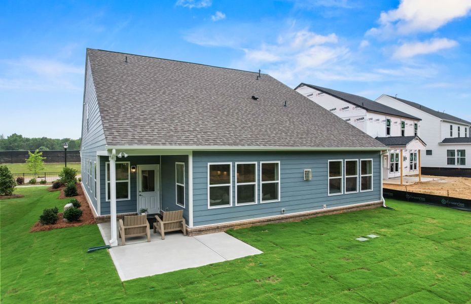 Representative exterior details of a home built from the Bedrock by Pulte Homes in The Retreat at Carolina Ridge, Harrisburg (Image 3).