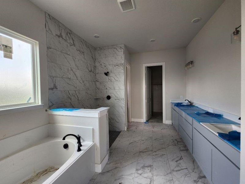 Furnished interior view inside a new home in Rocky Top, Krum (Image 6). Furnished interior view inside a new home in Rocky Top, Krum (Image 6).