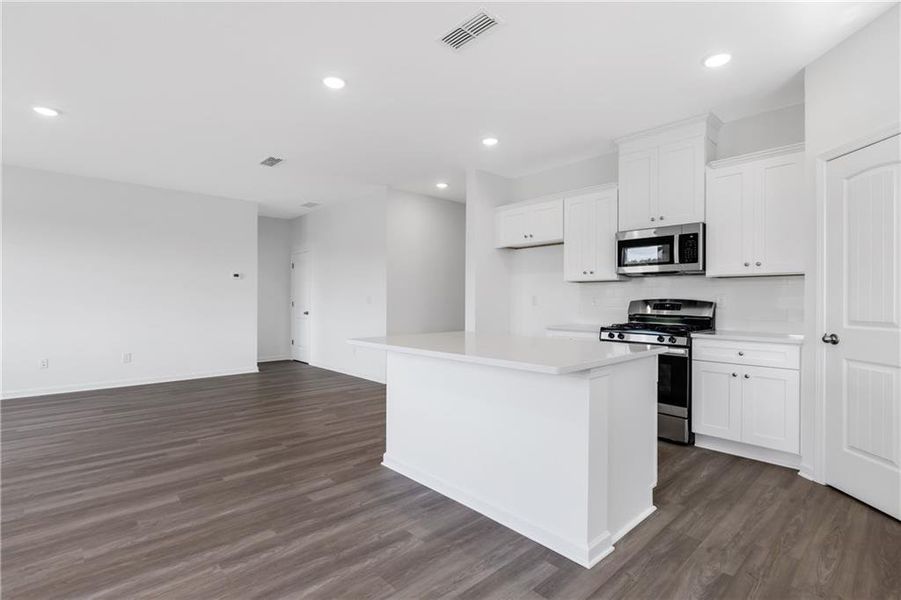 Furnished interior view inside a new home in Three Rivers, Rome (Image 6).