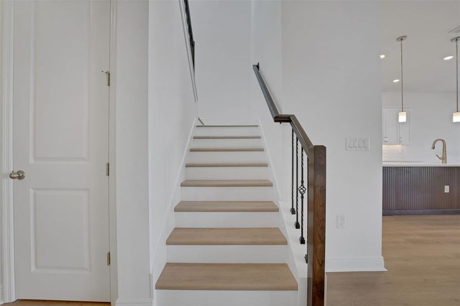 Spacious, unfurnished interior of a new home in Palms at Windermere, Windermere (Image 50).