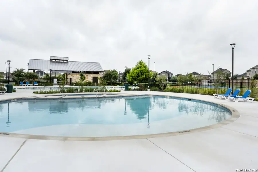 Community amenities in , San Antonio (Image 6).