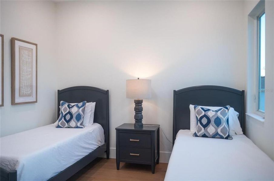 Furnished interior view inside a new home in , Sarasota (Image 59).