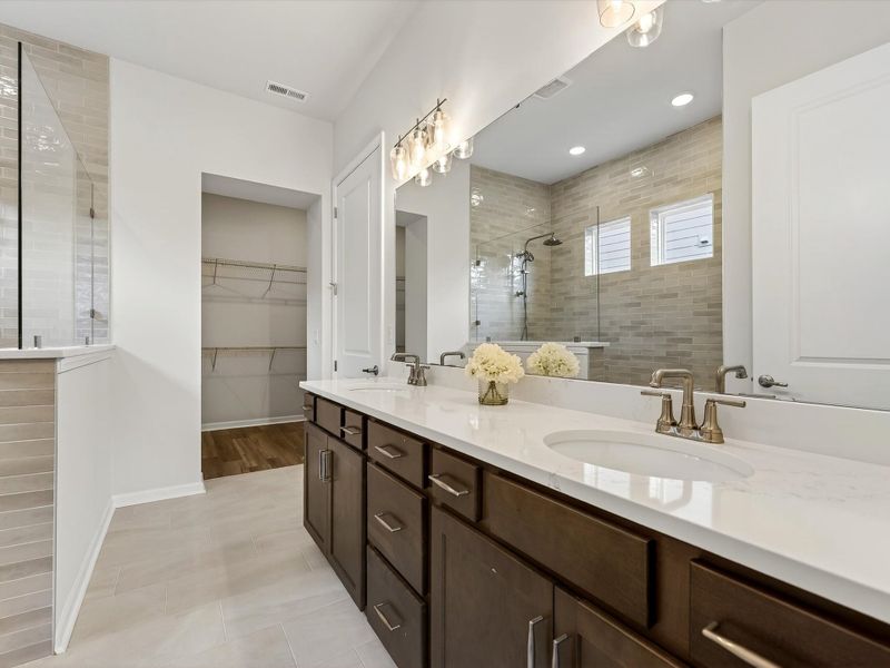 Owner's Bath Owner's Bath
