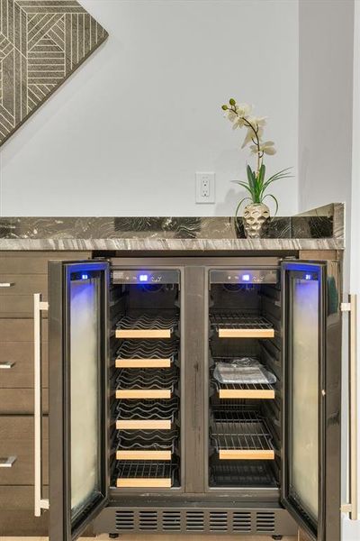 Detailed view of beverage cooler Detailed view of beverage cooler