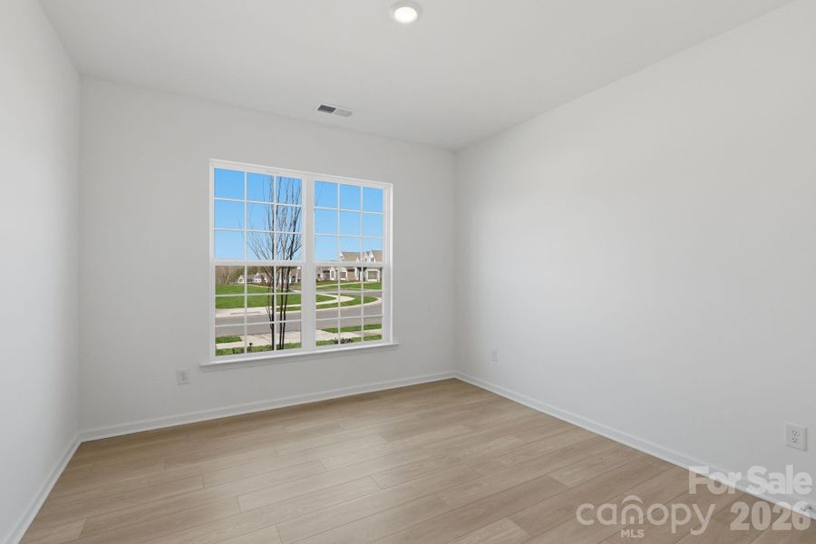 Spacious, unfurnished interior of a new home in Roselyn, Lancaster (Image 27).