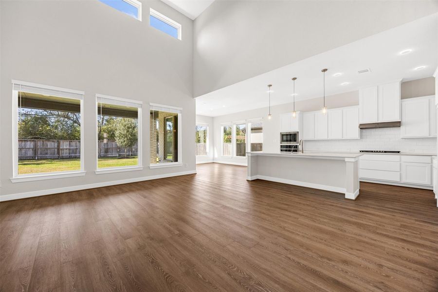 Spacious, unfurnished interior of a new home in , Tomball (Image 30). Spacious, unfurnished interior of a new home in , Tomball (Image 30).