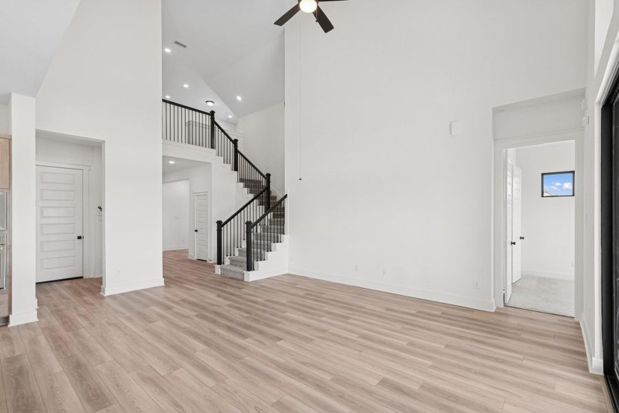 Spacious, unfurnished interior of a new home in ARTAVIA 50' Homesites, Conroe (Image 23).