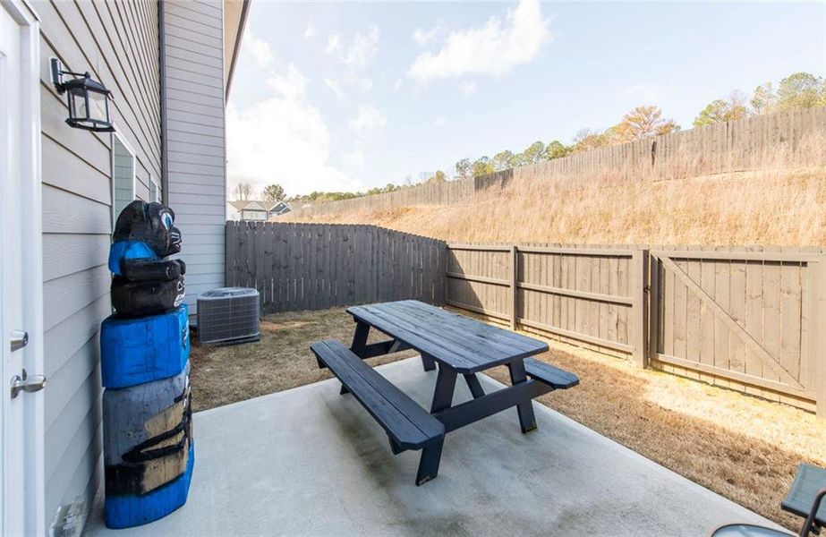 Exterior details and patio area of a home in , Villa Rica (Image 4).