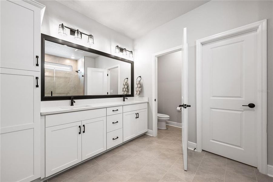 Furnished interior view inside a new home in , Sarasota (Image 35).