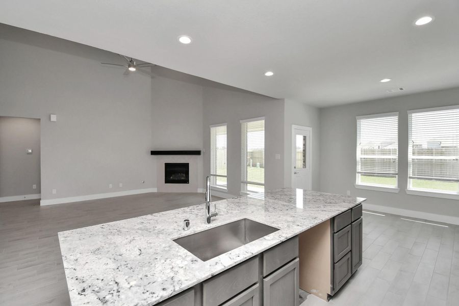 Sample photo of completed home with similar floor plan. Actual colors and selections may vary. Sample photo of completed home with similar floor plan. Actual colors and selections may vary.