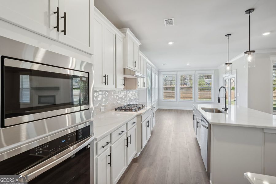 Furnished interior view inside a new home in Summerlin, Winder (Image 10).