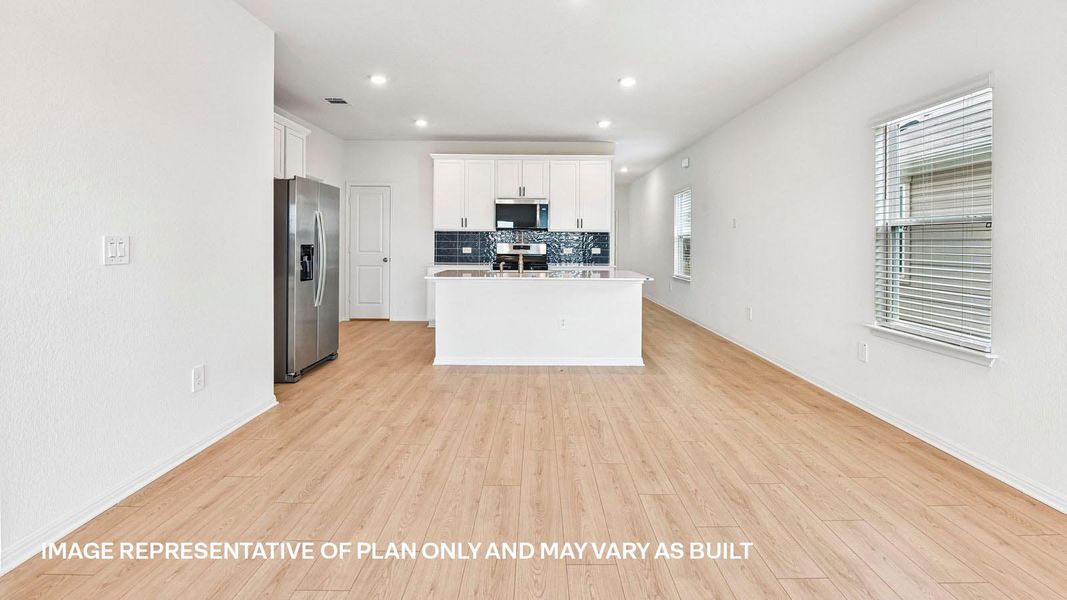 Spacious, unfurnished interior of a new home in Carillon, Manor (Image 20).