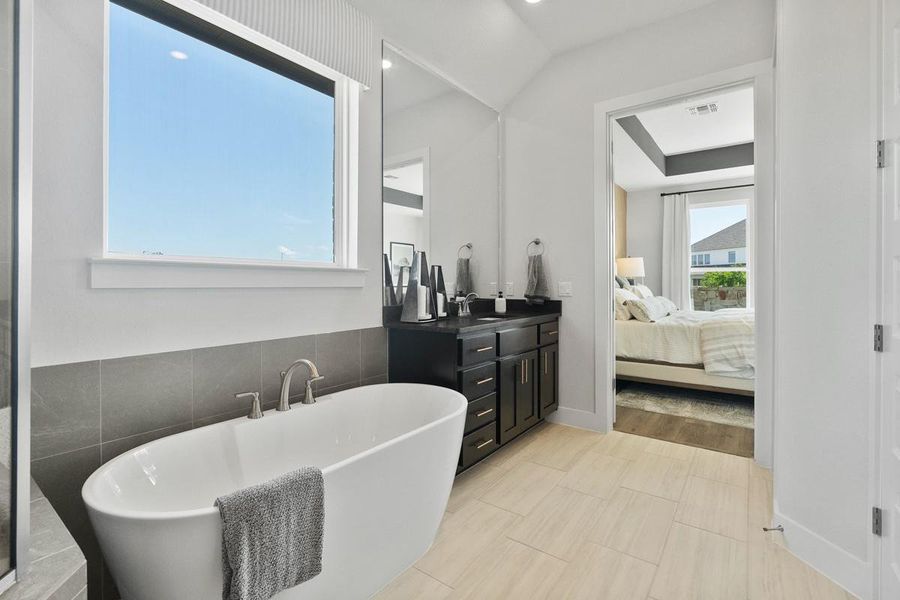 **PHOTO REPRESENTATIVE OF FLOORPLAN ONLY** **PHOTO REPRESENTATIVE OF FLOORPLAN ONLY**