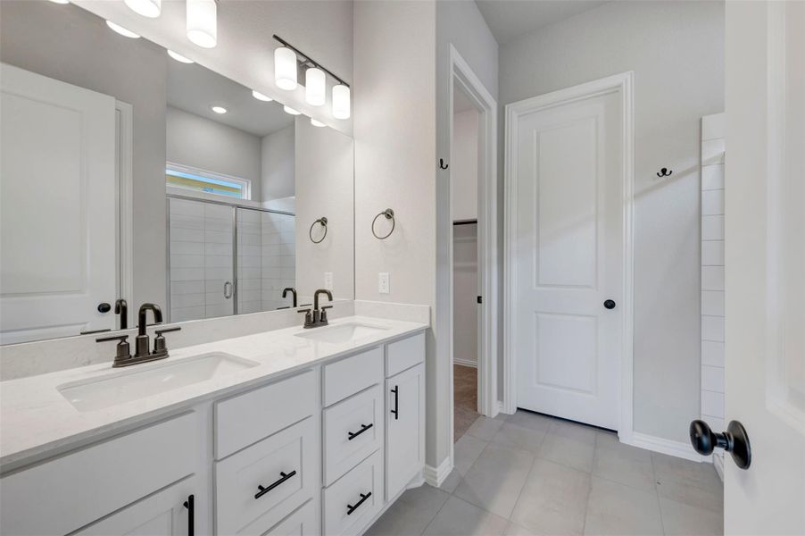 Furnished interior view inside a new home in Heritage, Dripping Springs (Image 9).