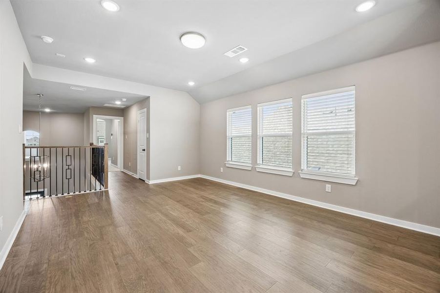 Spacious, unfurnished interior of a new home in , Fort Worth (Image 27).