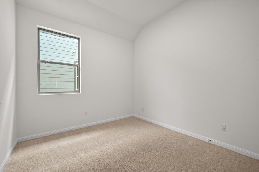 Spacious, unfurnished interior of a new home in Trinity Ranch, Elgin (Image 26).