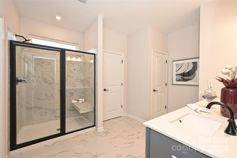 Tile Large shower with tile bench