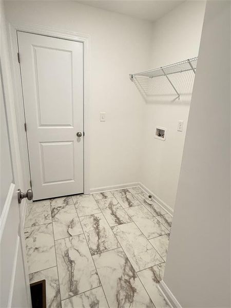 Spacious, unfurnished interior of a new home in Windsor, North Augusta (Image 14).