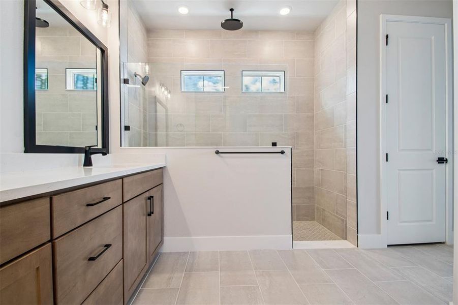 Furnished interior view inside a new home in Emerald Landing at Waterside at Lakewood Ranch – Lake Series, Sarasota (Image 9).